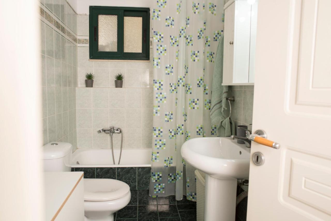 Maisonette With Garden In The Heart Of The Historical Kalamata Center Exterior photo