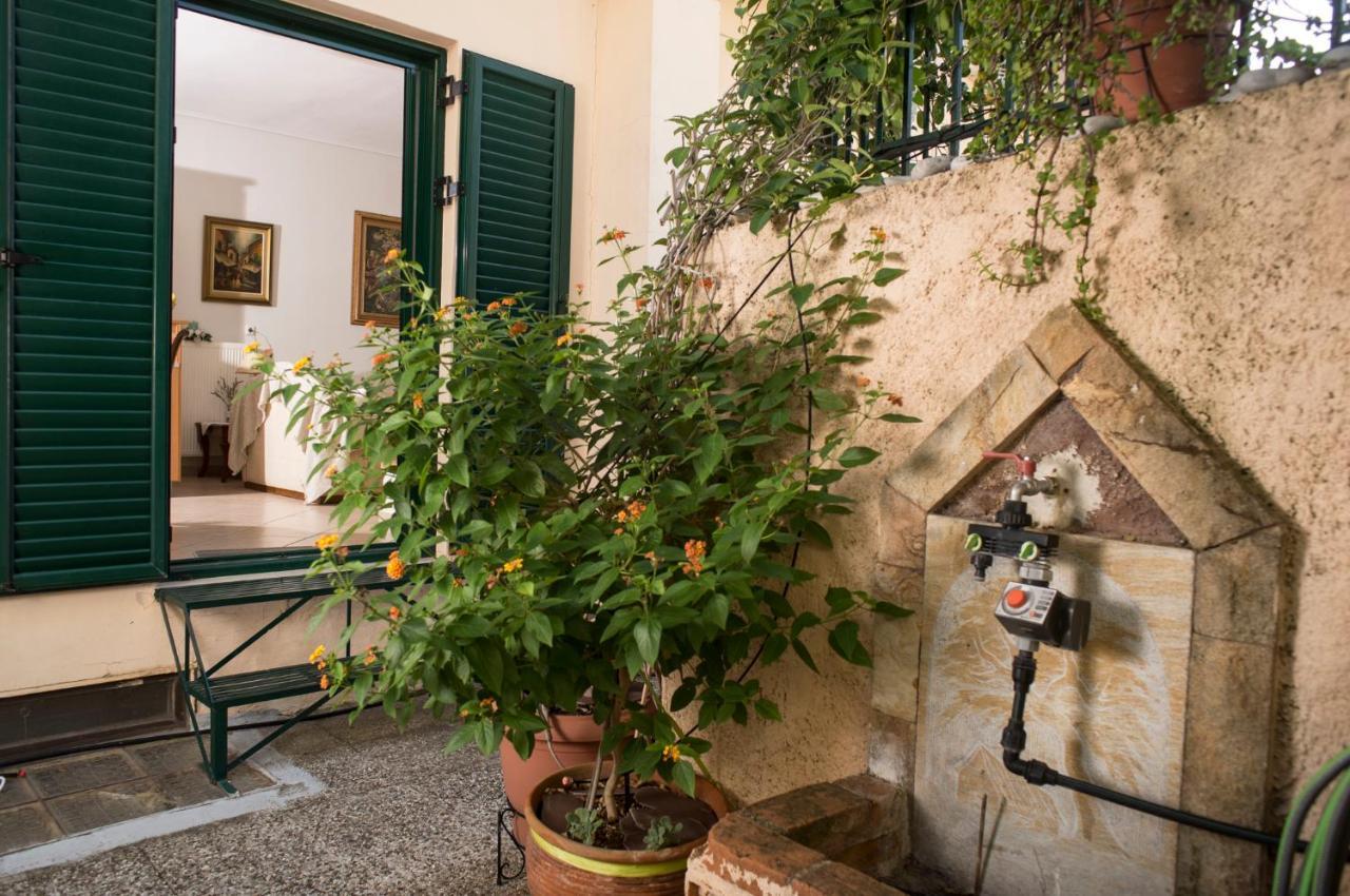 Maisonette With Garden In The Heart Of The Historical Kalamata Center Exterior photo